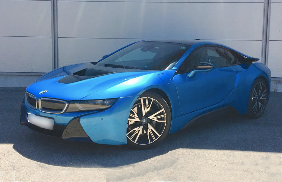 BMW I8