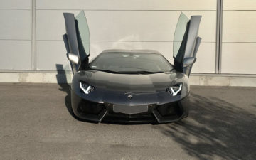 LAMBORGHINI Aventador (via partenaire0601)